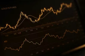 Swing Trading Gold Futures: MA + RSI Strategy With 7 Proven Rules